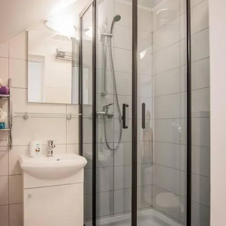 Apartment Three Level In Town Centre